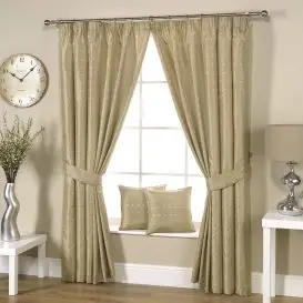rèm vải cản sáng treo cửa sổ