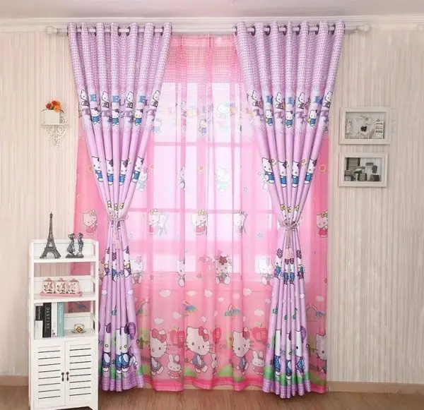 rem cua cho phong be gai