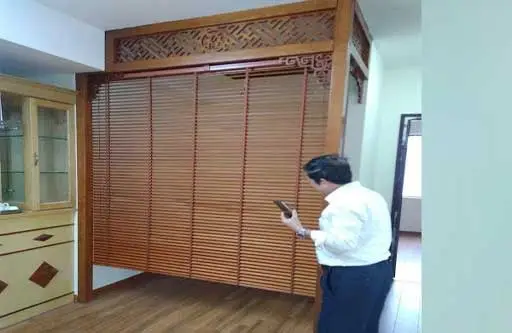 Rèm che bàn thờ sao gỗ Rèm che bàn thờ sáo gỗ giản dị