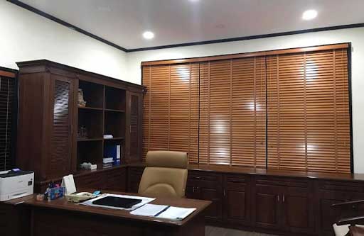 mẫu rèm gỗ văn phòng đẹp