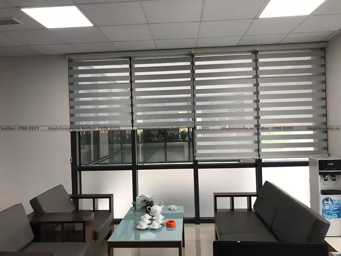 Rèm cầu vồng văn phong