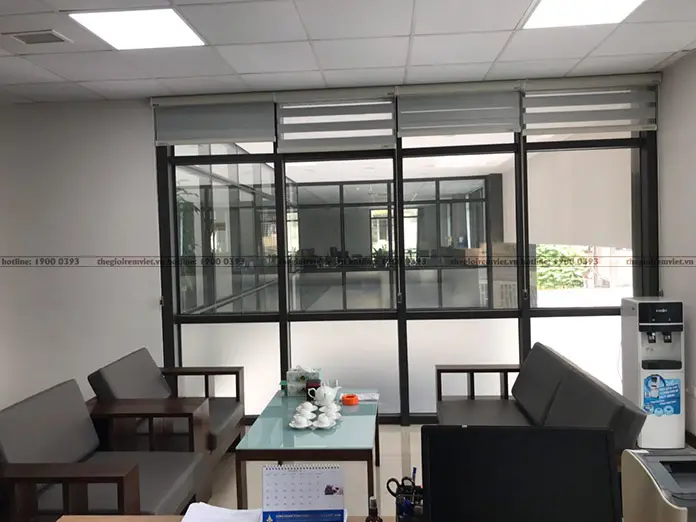 Rèm cầu vồng văn phòng 