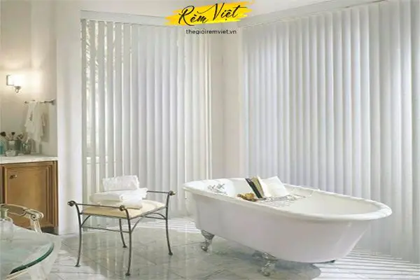 Rèm lá dọc chống thấm, chống nước cho phòng tắm kính trong khách sạn