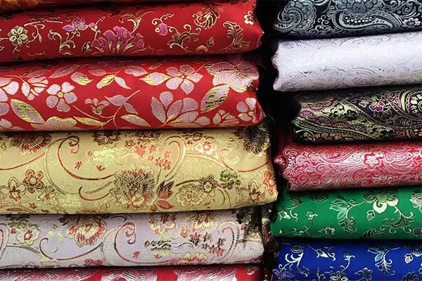 Giá vải gấm may rèm là bao nhiêu