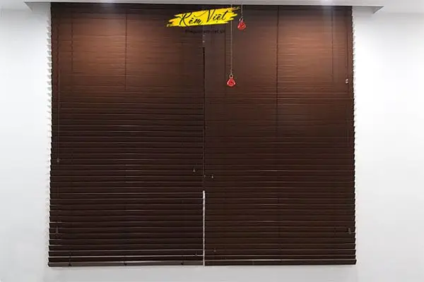 Rèm sáo gỗ sản xuất theo công nghệ Singapore Rèm sáo gỗ sản xuất theo công nghệ Singapore