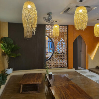 Vách tổ ong cho quán cafe