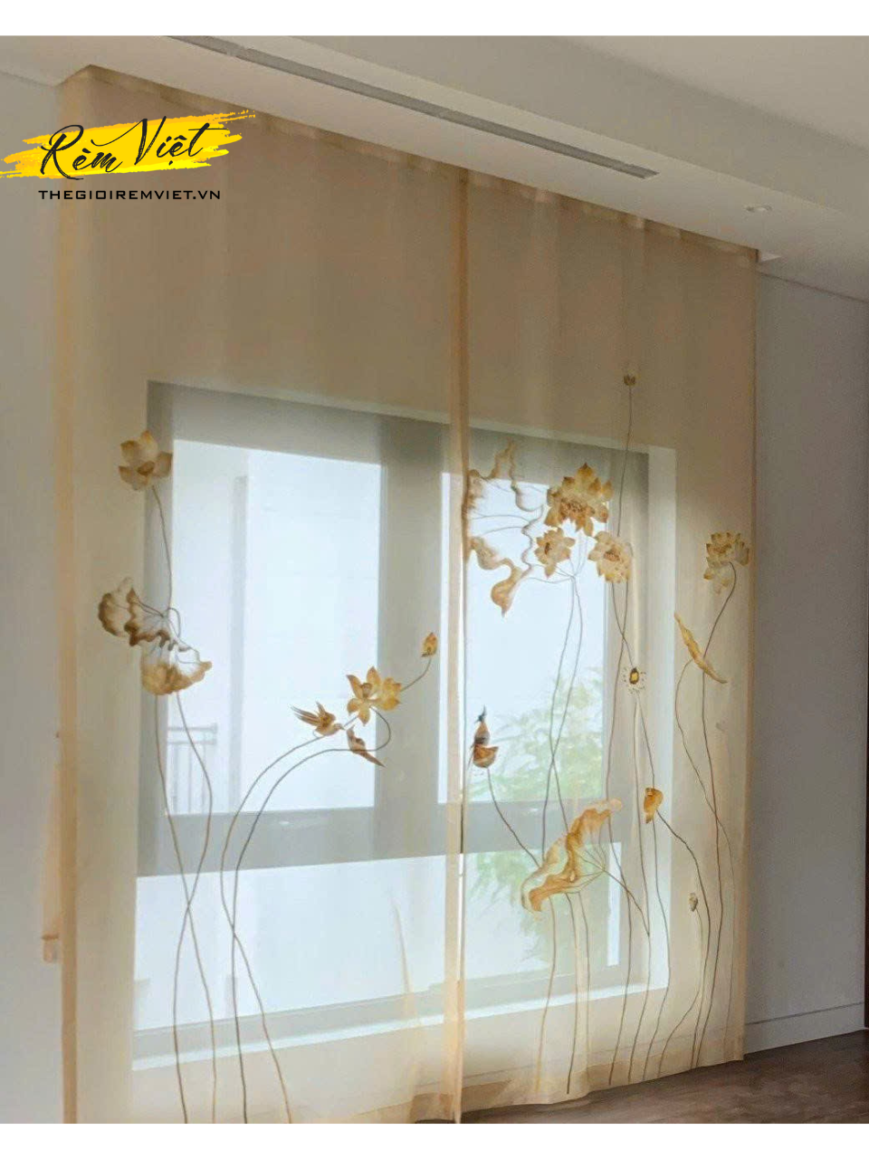 rèm họa tiết nhẹ nhàng