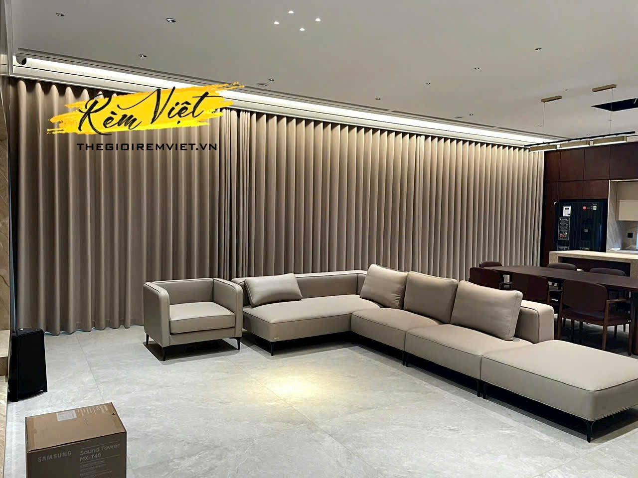 rèm tối giản